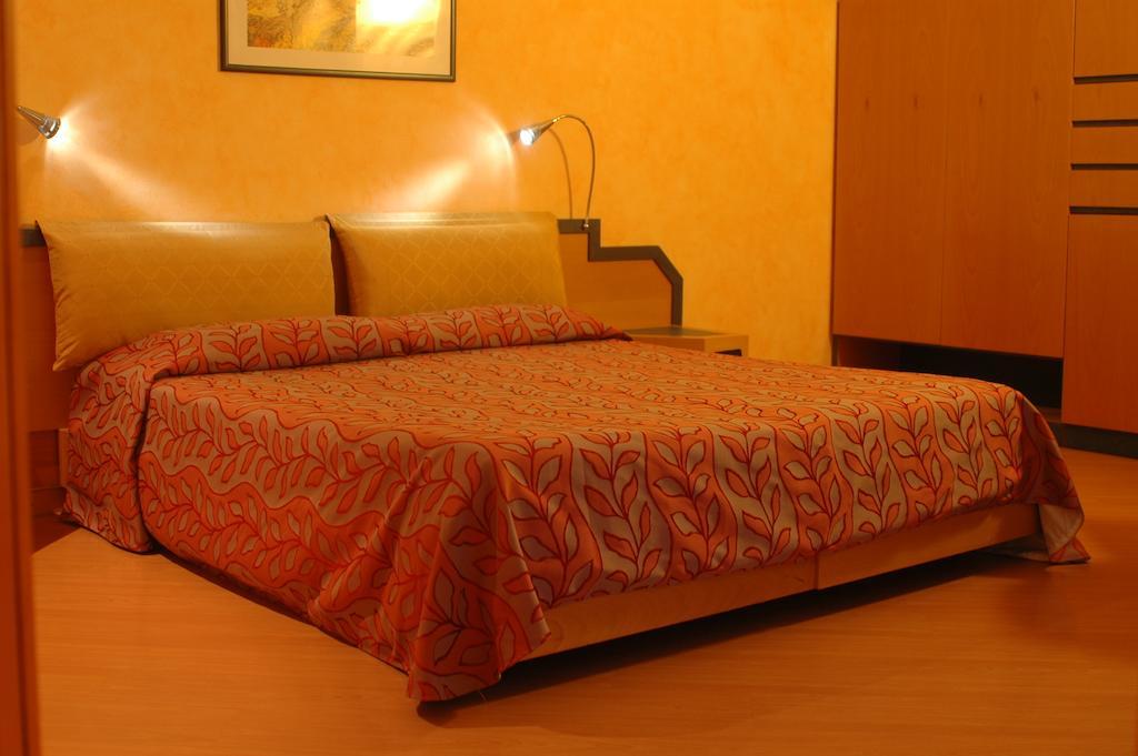Hotel St John Дезіо Екстер'єр фото