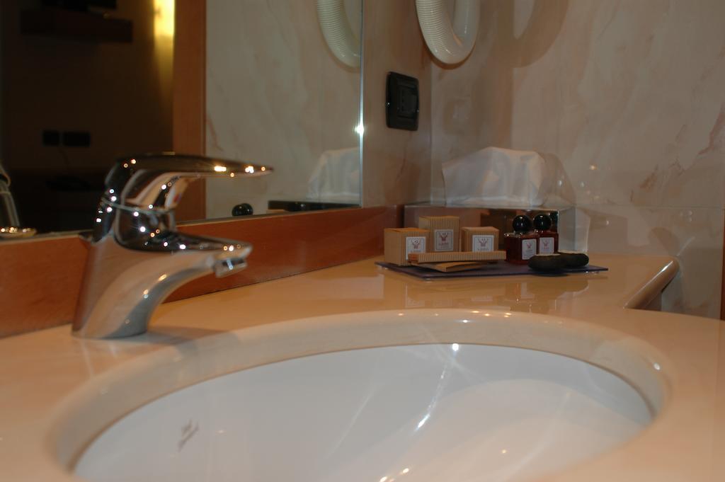 Hotel St John Дезіо Екстер'єр фото