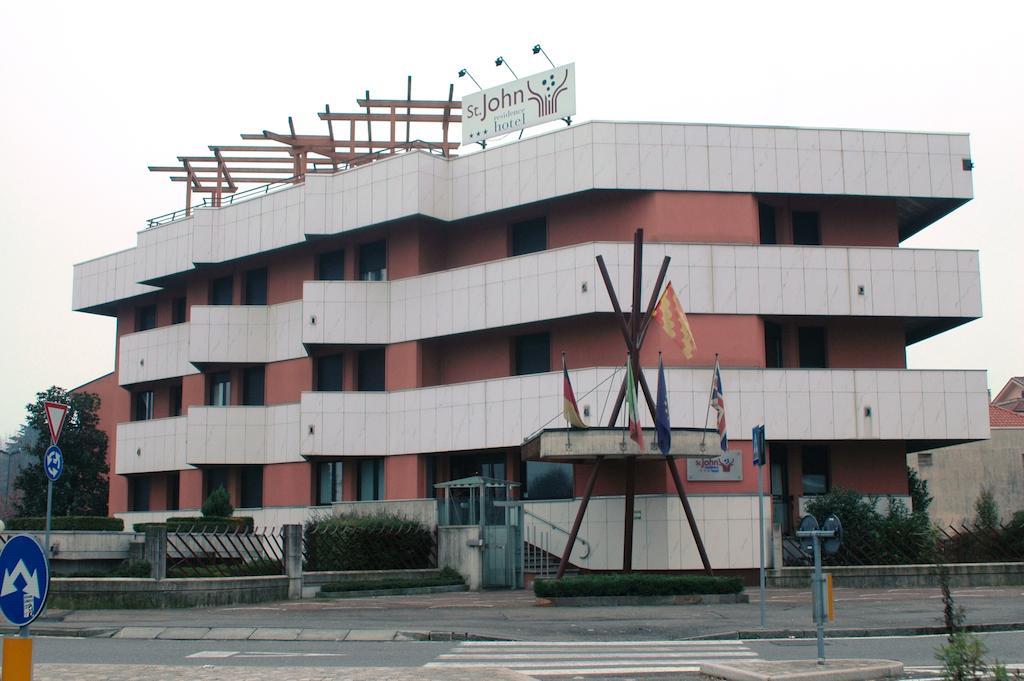Hotel St John Дезіо Екстер'єр фото